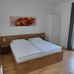 Seka Apartment *