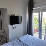 Seka Apartment *